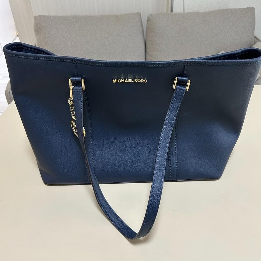 【美品】MICHAEL KORS マイケルコース A4 ネイビー トートバッグ