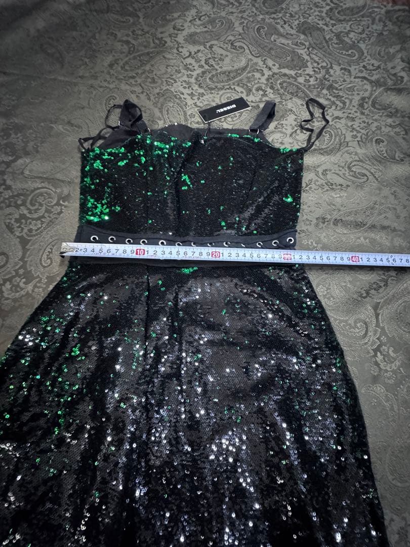 お値下げ中【新品未使用タグ付き】DIESEL総スパンコール ドレス／ワンピース