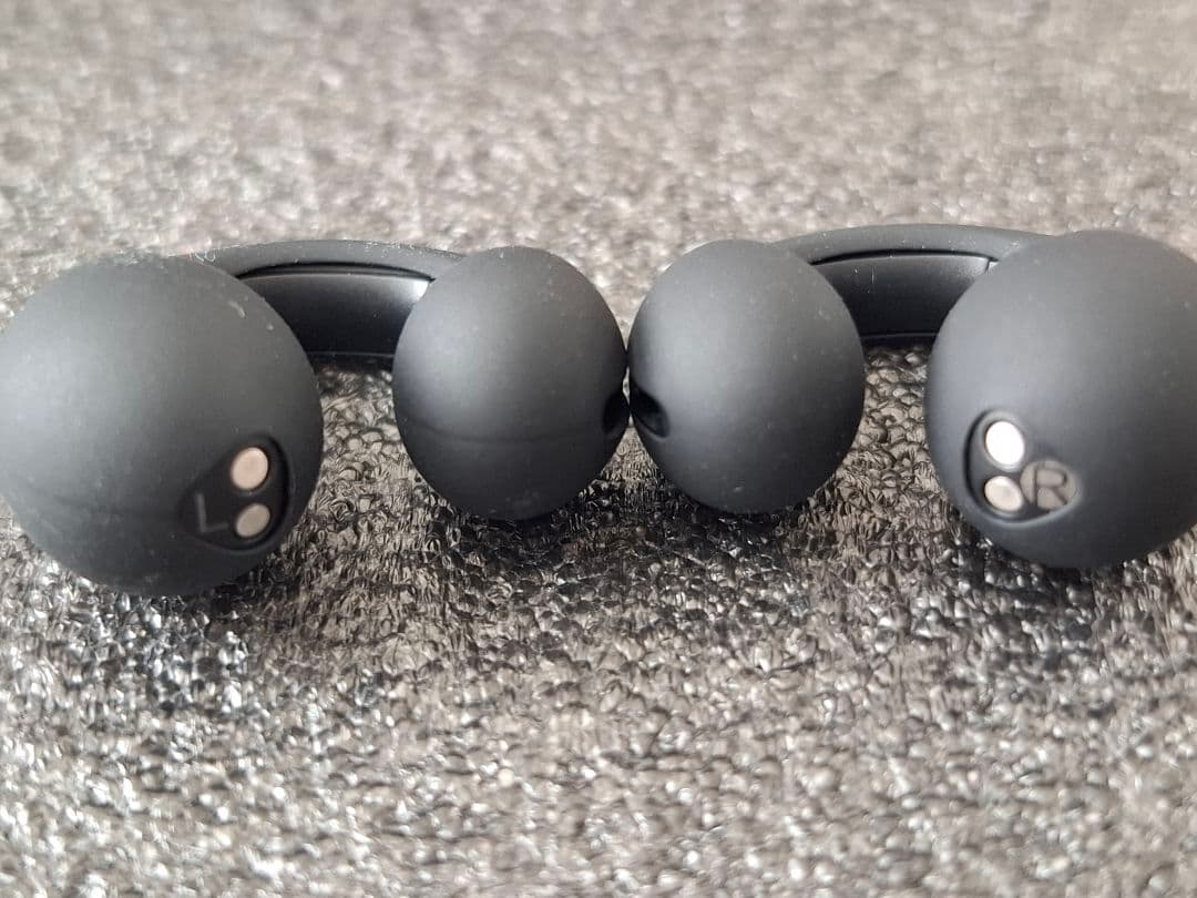 フォースambie AM-TW02 Black×Black