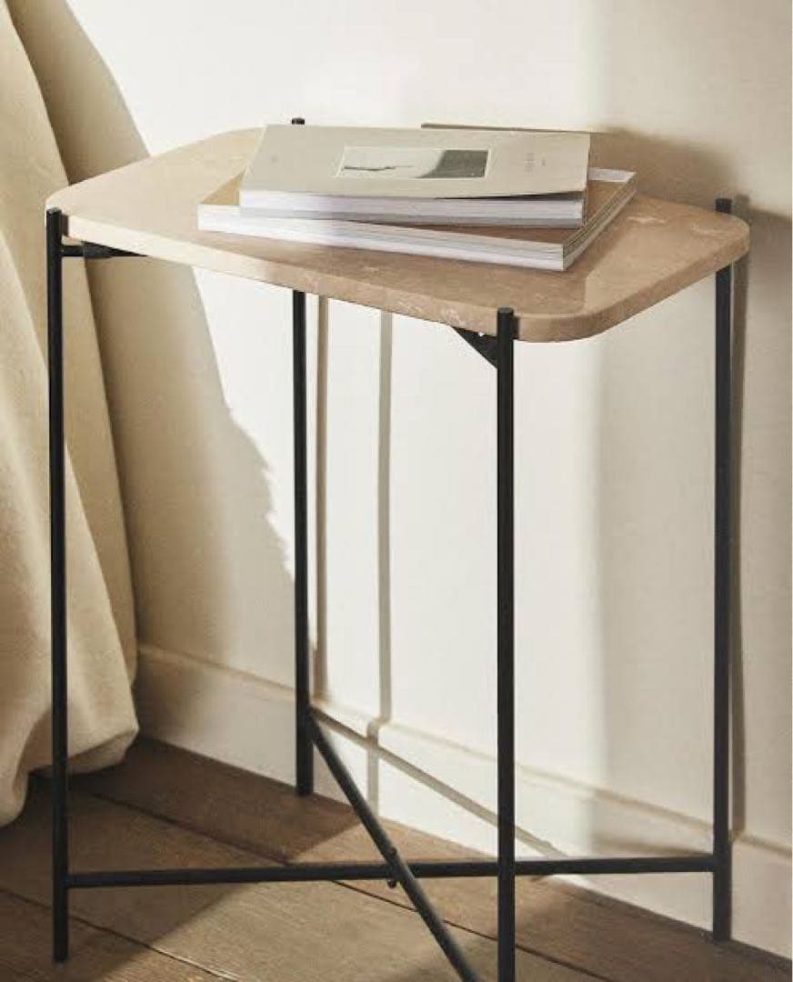 zara 大理石　ホワイト　サイドテーブル