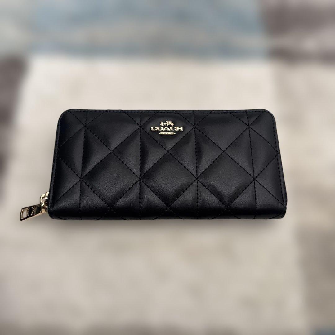 コーチキルティング長財布