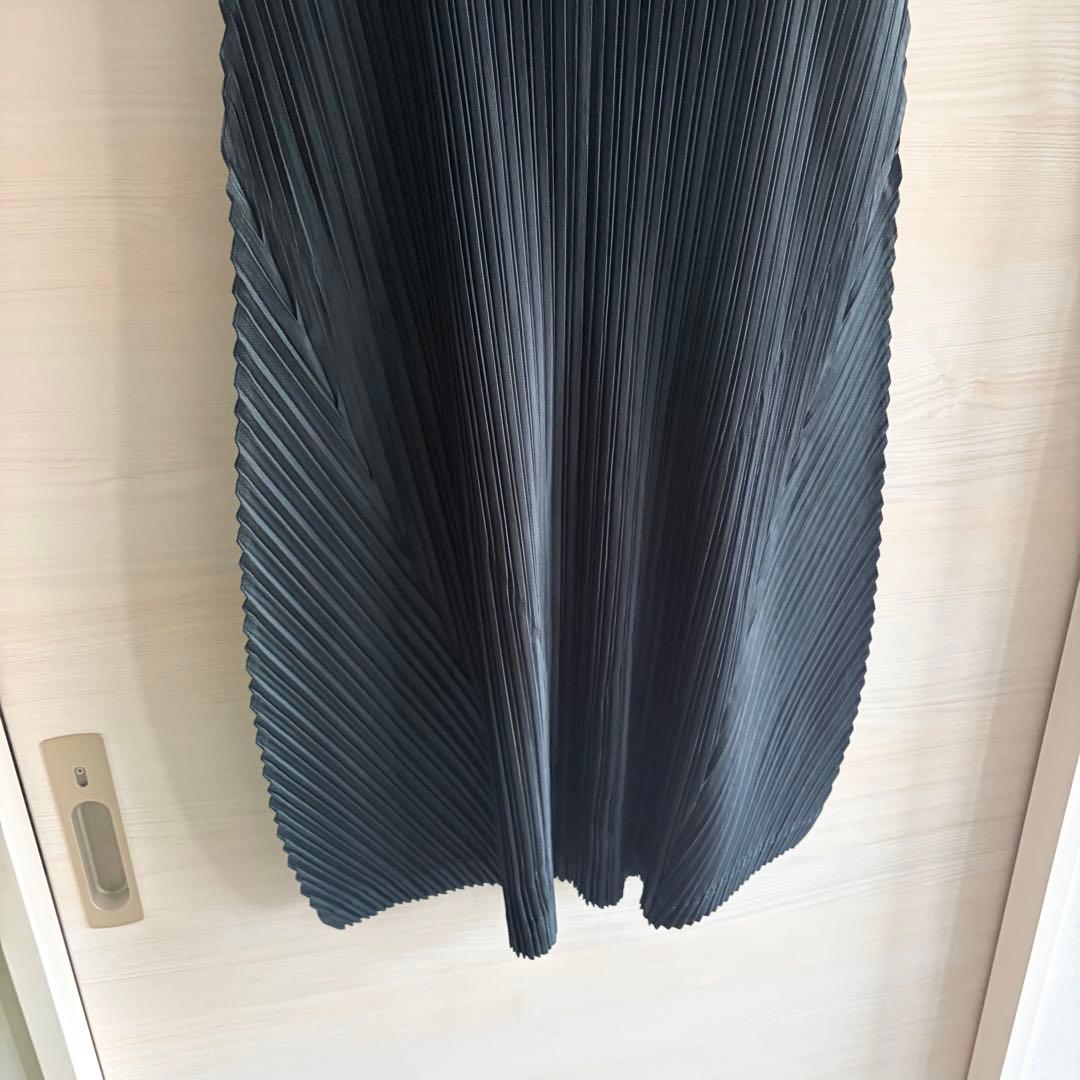 プリーツプリーズ　ダークグリーン　ワンピース　美品