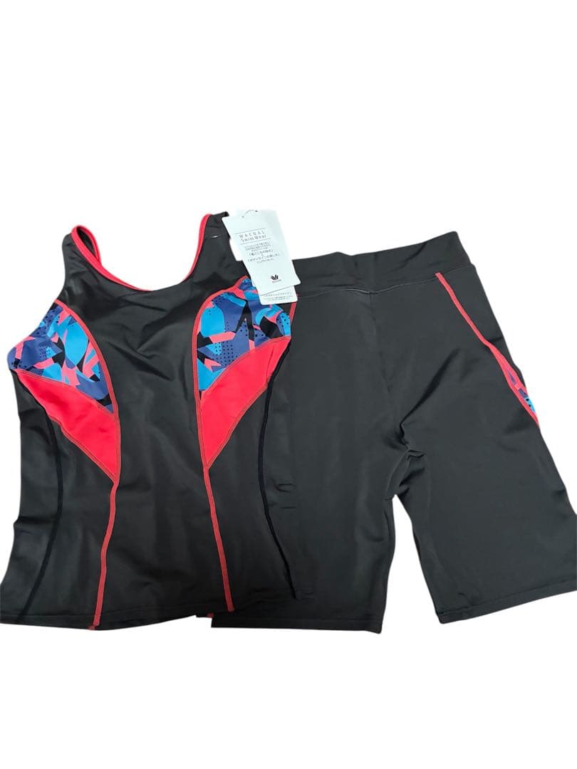 ⭐︎新品　ワコール13号　セパレート水着 黒/赤/青 カラフルデザイン