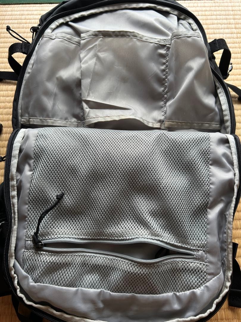 patagonia パタゴニア スノードリフター 30L S/M ブラック