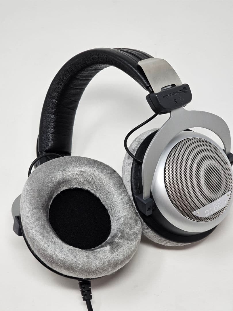 ヘッドホン beyerdynamic DT 880 EDITION 250 Ohm