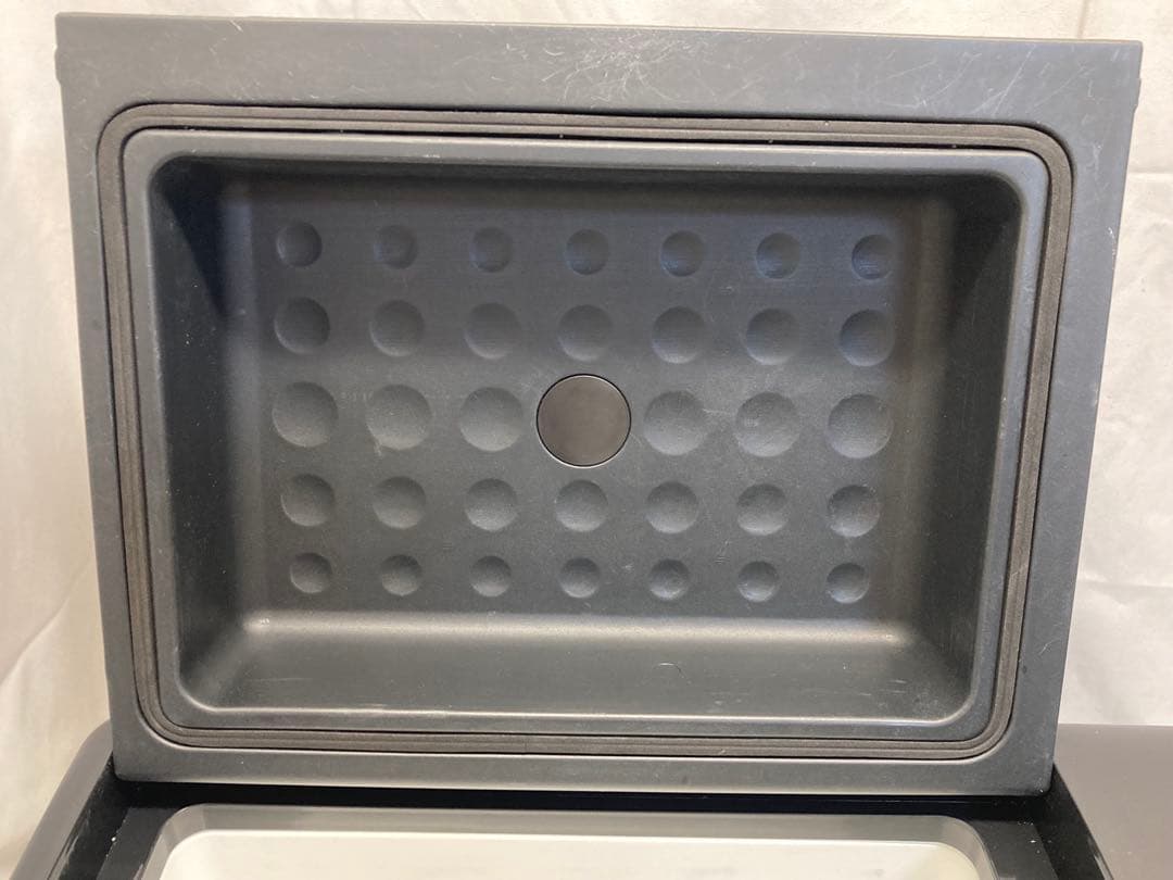 IRIS アイリスオーヤマ　ポータブル冷蔵冷凍庫　IPD-2A ジャンク扱い