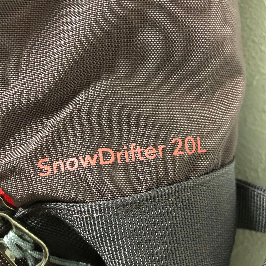 美品　廃盤レア　パタゴニア　スノードリフター　20L スノーボード着用可