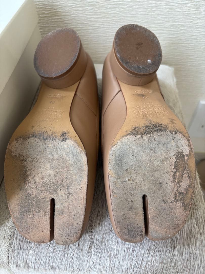 メゾンマルジェラ 足袋パンプス