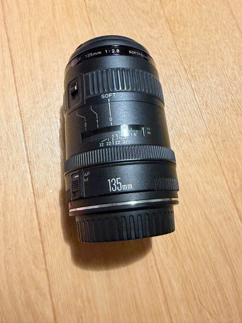 Canon 135mm f/2.8 レンズ