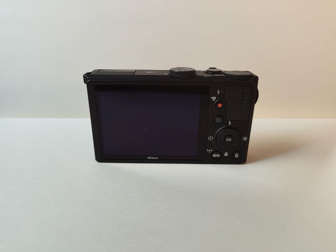 Nikon coolpix p340 ブラック