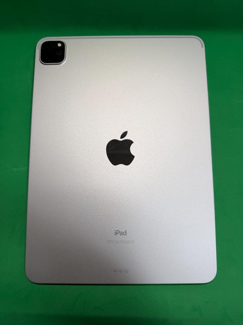 iPad Pro 11インチ（第2世代）Wi-Fi 128GB,シルバー,ケース
