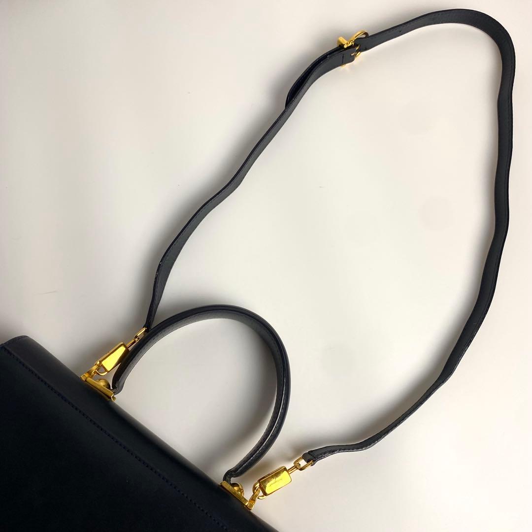 【美品☆人気】フェラガモ ガンチーニ ハンドバッグ 2way ブラック