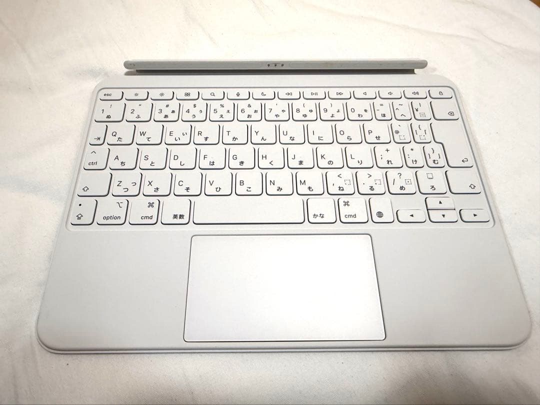 Magic Keyboard Folio (マジックキーボードフォリオ)