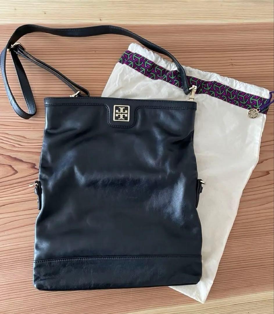 トリーバーチ　レザークラッチバッグ