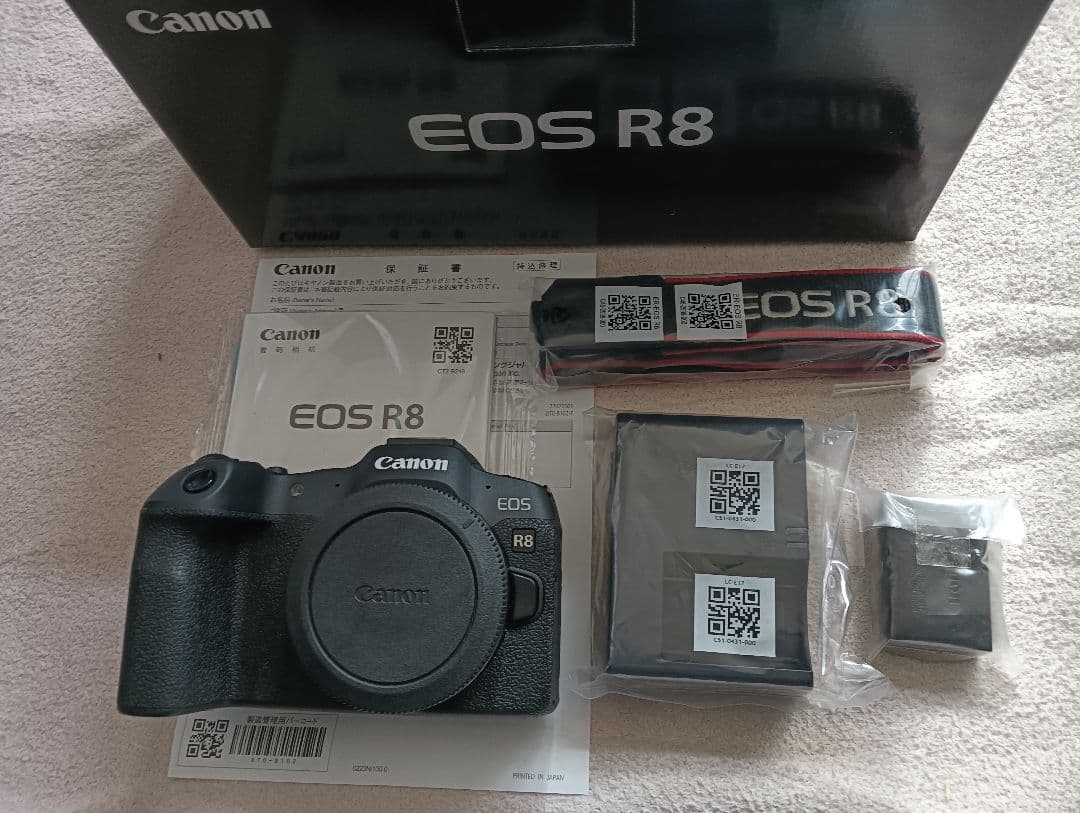Canon EOS R8 ボディ 美品