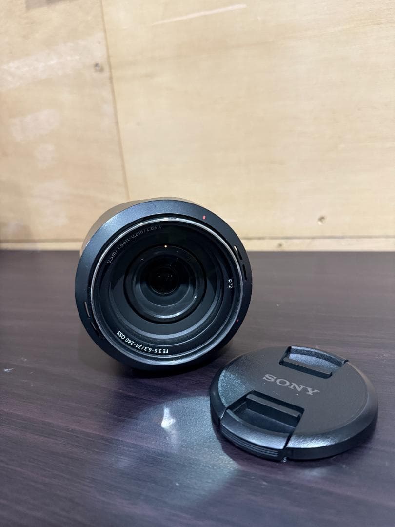 ソニー SONY　SEL24240（ジャンク品）