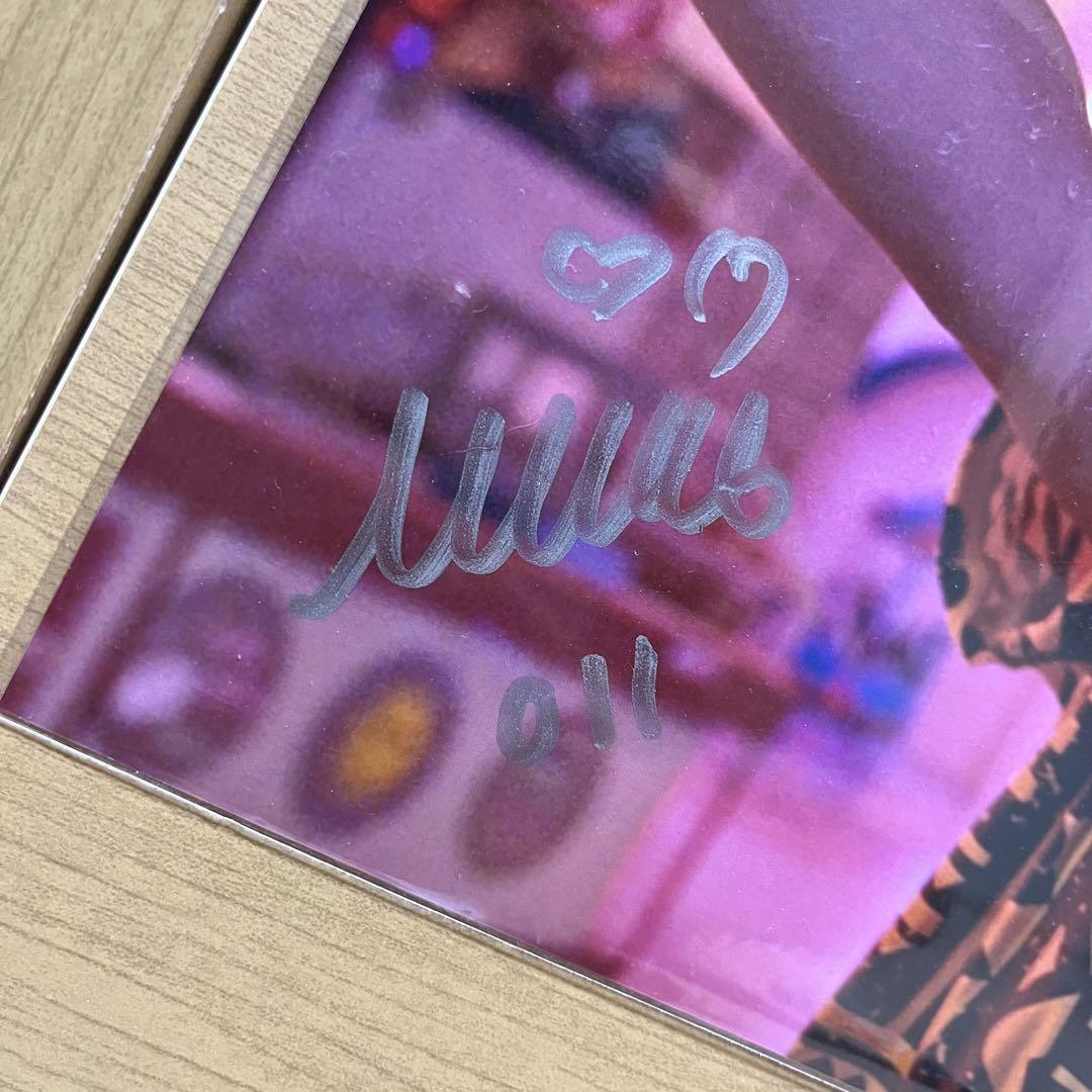 ミリーボビーブラウンの直筆サイン　ストレンジャーシングス