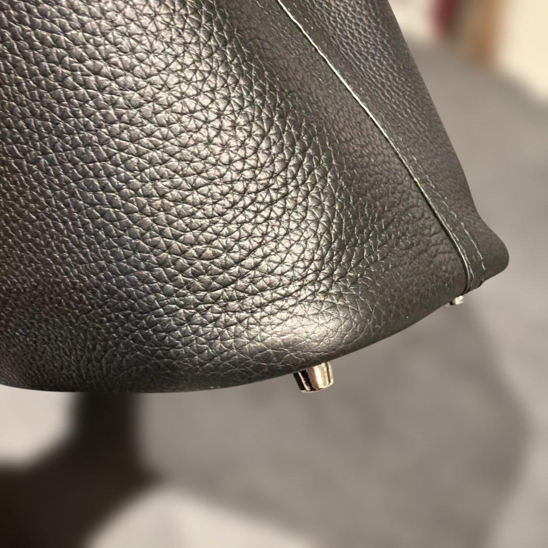 本革　レザー　キューブバッグ PM ブラック×シルバー