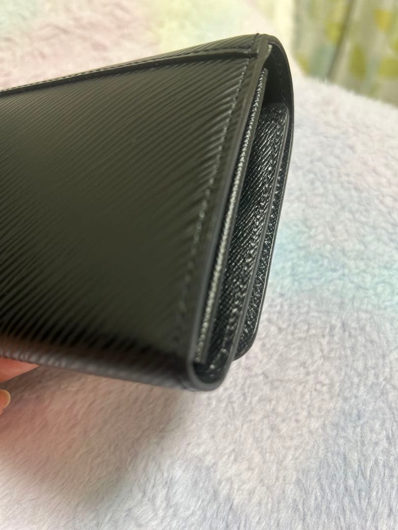LOUIS VUITTON エピレザー ブラック 長財布