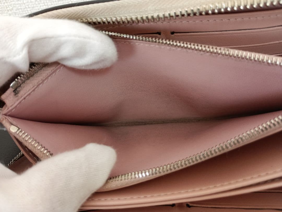 LOUIS VUITTON ルイヴィトン マヒナ ジッピー ガレ