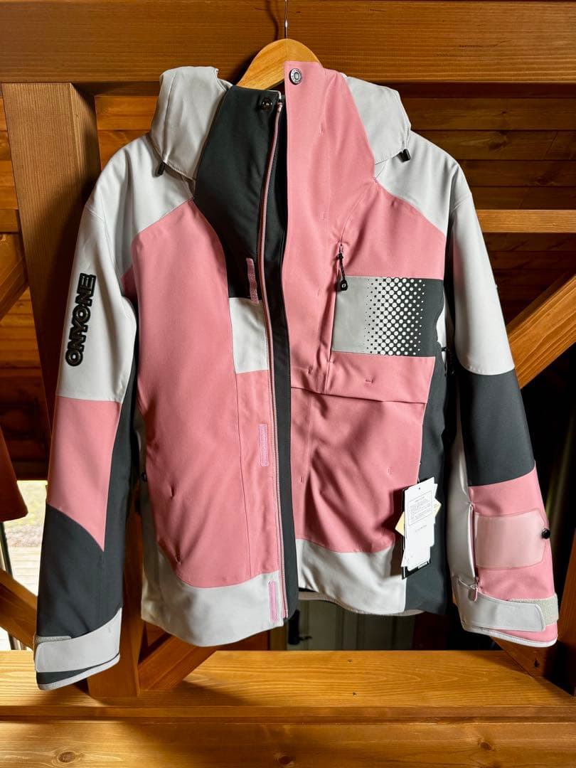 【新品未使用】 オンヨネ スキーウェア 25/26モデル 上下セット Mサイズ