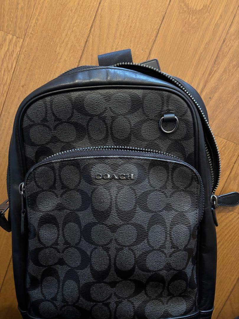 COACH ブラックレザーショルダーバッグ