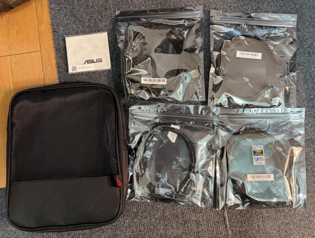 と*し様 ASUS ROG Swift OLED PG32UCDP