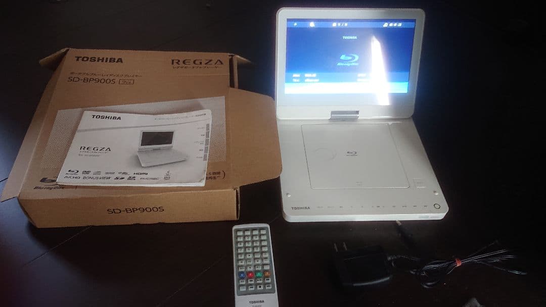 TOSHIBA REGZA SD-BP900S ポータブルブルーレイプレーヤー