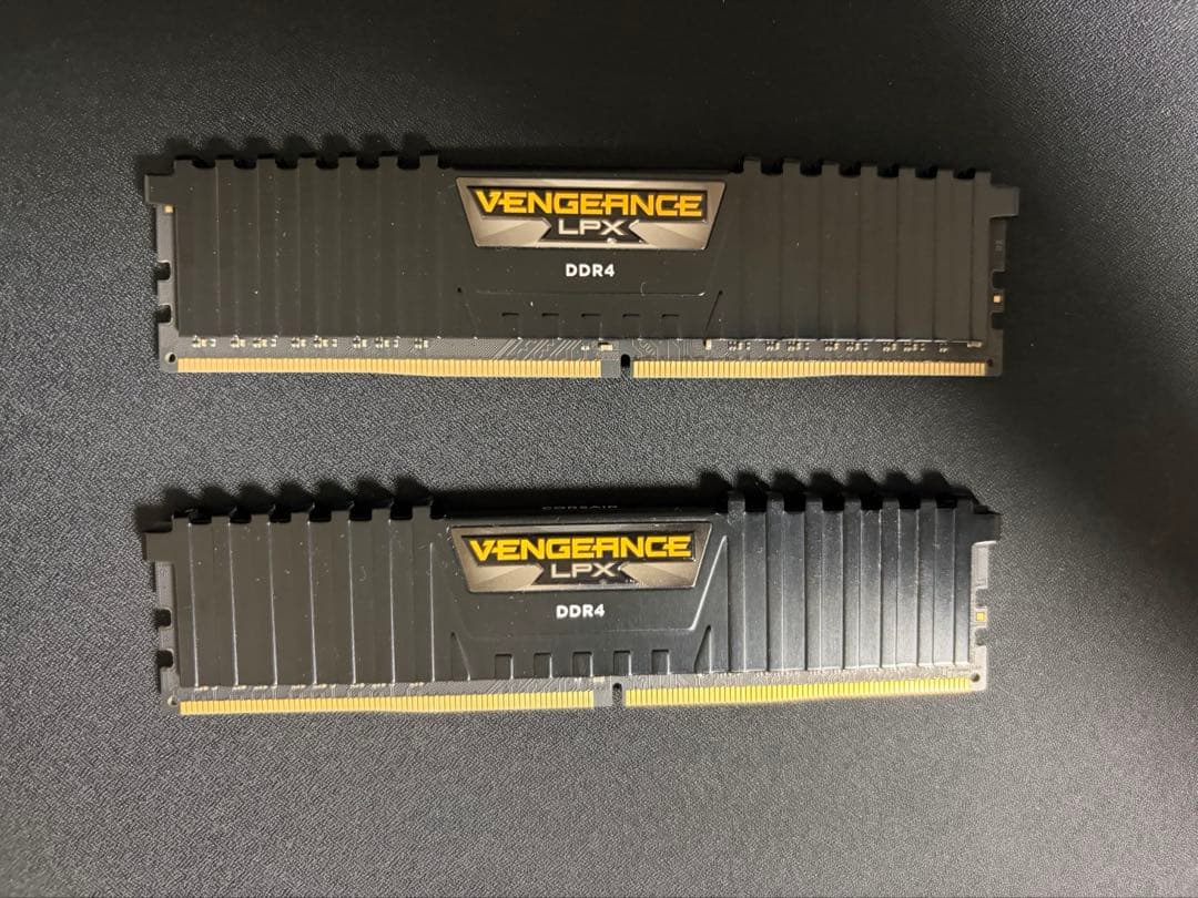 corsair VENGEANCE 32GB(16×2) DDR4-2666