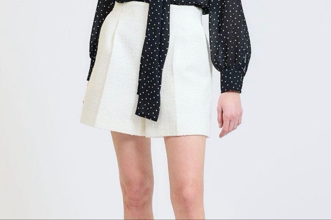 ESTNATION ホワイト タック入りツイードショートパンツ　新品未使用　美品