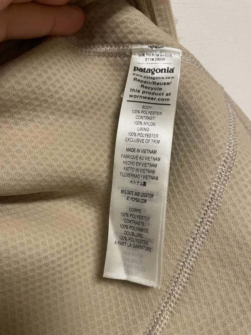 Patagonia レトロxベージュ