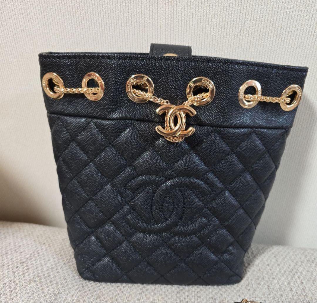 CHANEL キルティングショルダーバッグ