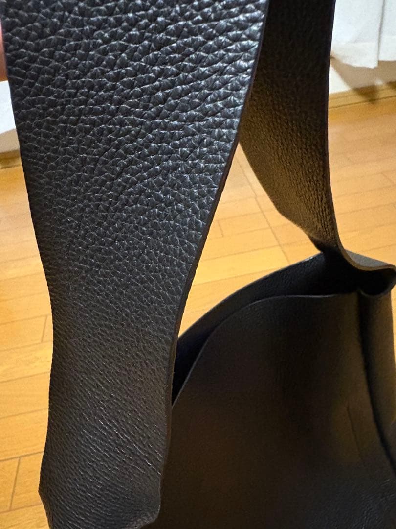 aeta レザー ショルダーバッグ