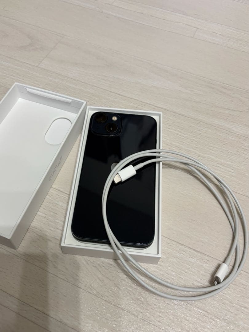 iPhone 13 ミッドナイト128GB SIMフリー 本体