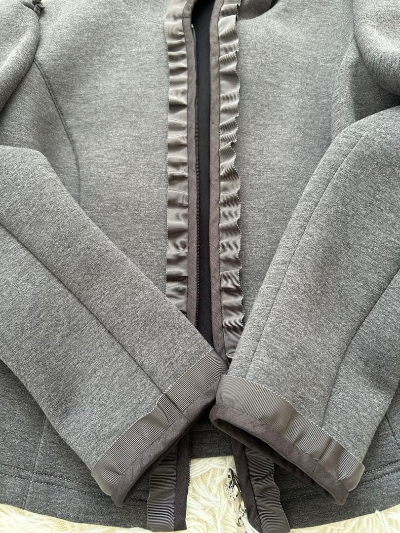 M'sグレイシー　フリル付きフード グ パーカー　美品