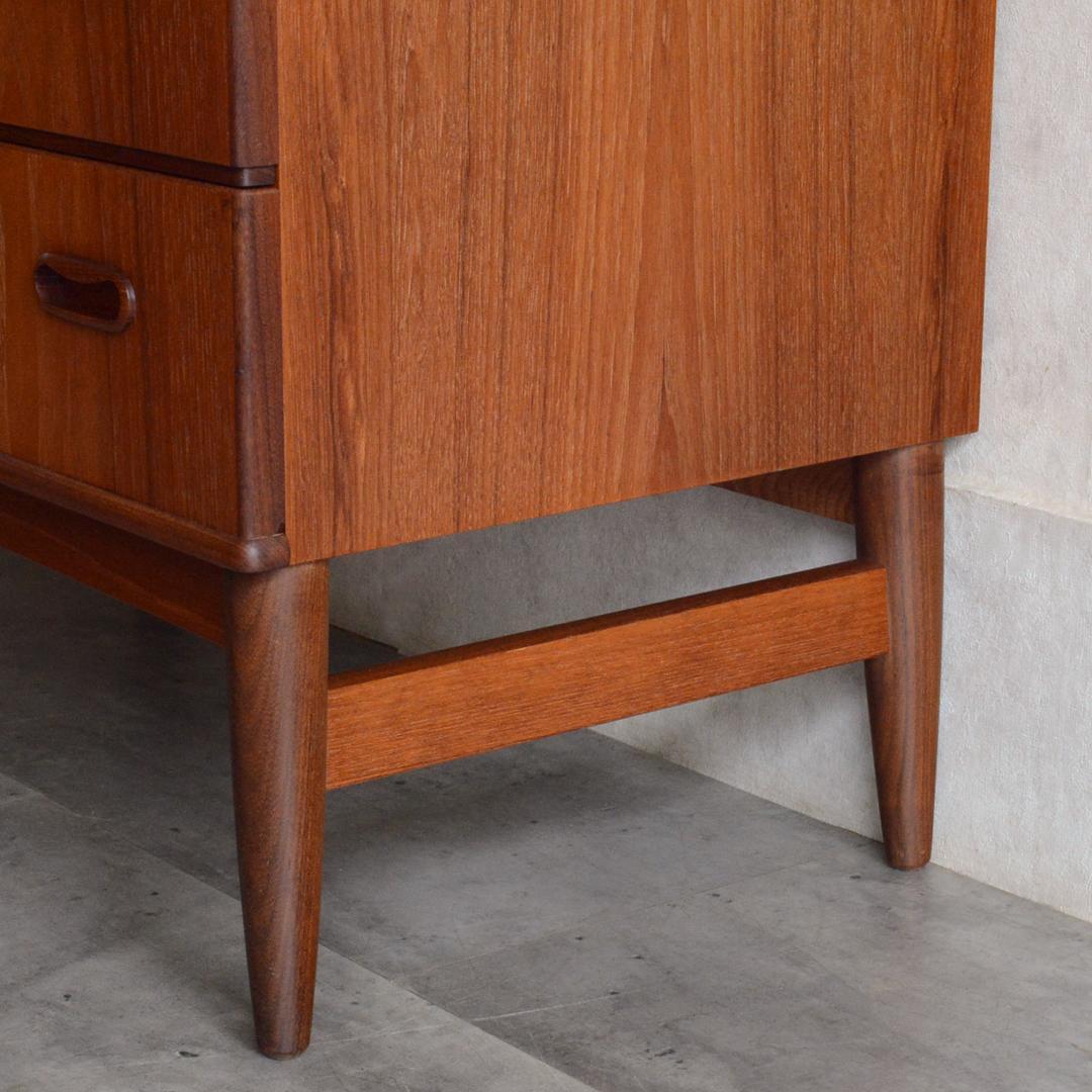 デンマーク 北欧ヴィンテージ チーク４段チェスト 北欧家具 タンス 北欧デザイン