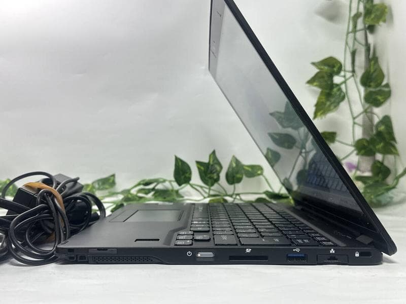 Win11タブレットPC!!/U9310X/D i5-10310U搭載!!SSD