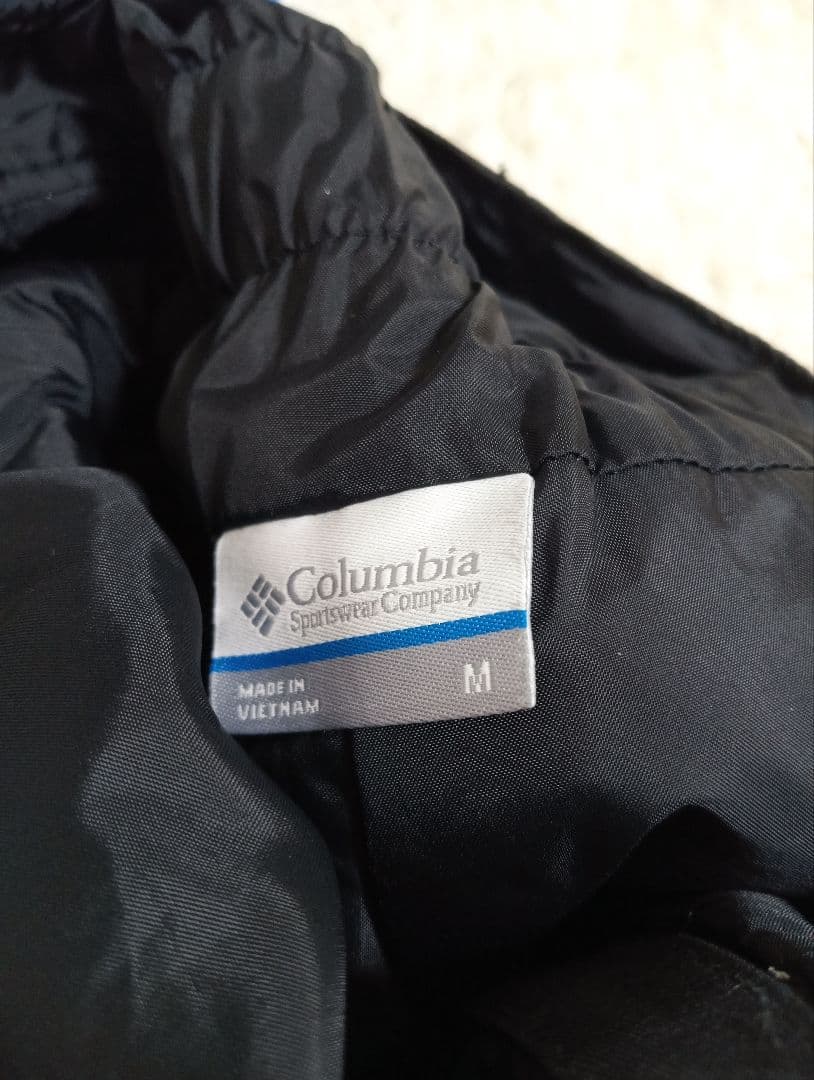 Columbia　美品　ブルー　ブラック　キッズ　Мサイズ　スキーウェア