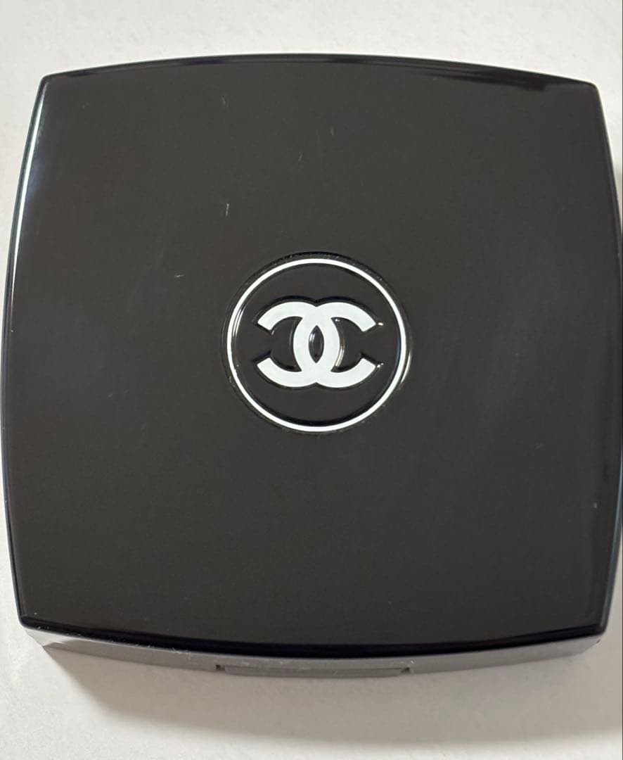 CHANEL レキャトルオンブルブトン 229 ブトンステレール