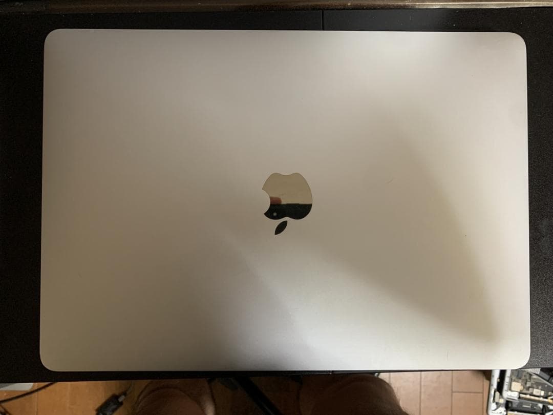 美品 MacBook Air A2337 2020 M1/8GB/256GB