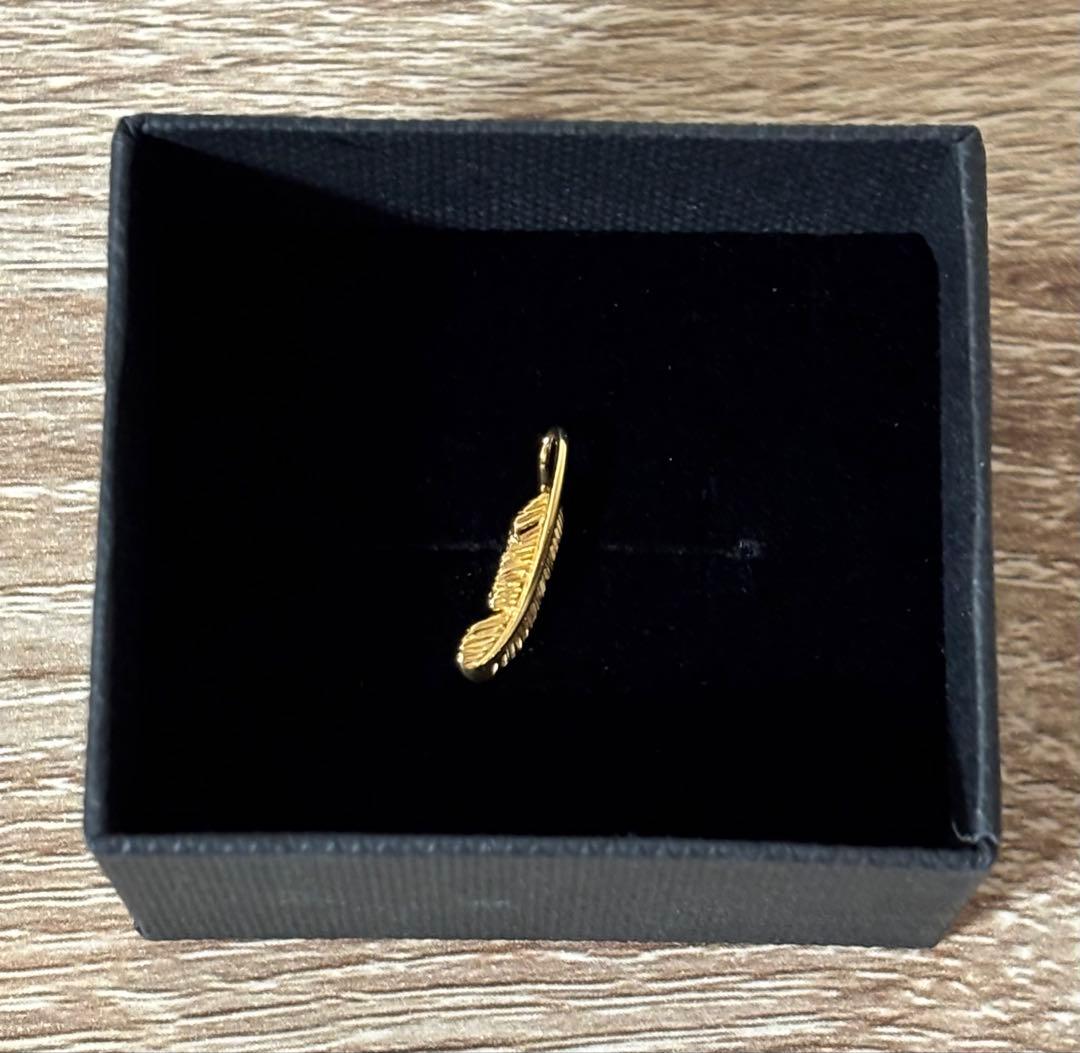 【K18】刻印入り フェザー 《SS》左まがり 美品
