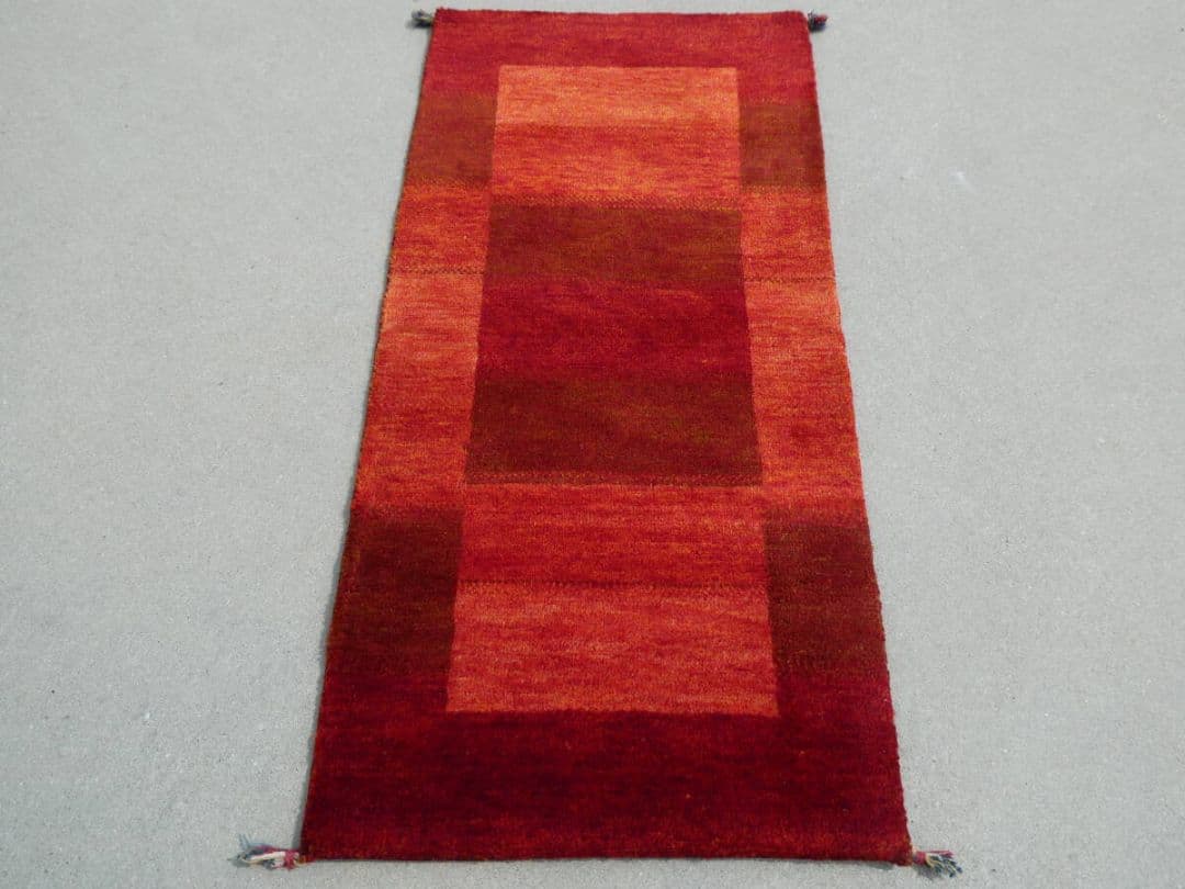 タイムセール　141×68cm　ギャッベ　ペルシャ絨毯　手織り