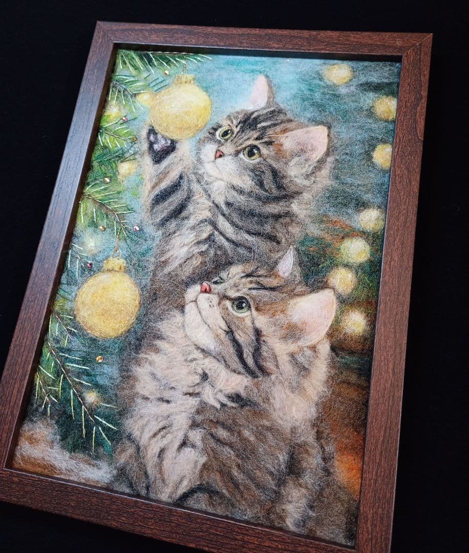 羊毛フェルト 絵画 「クリスマスのキラキラに夢中」