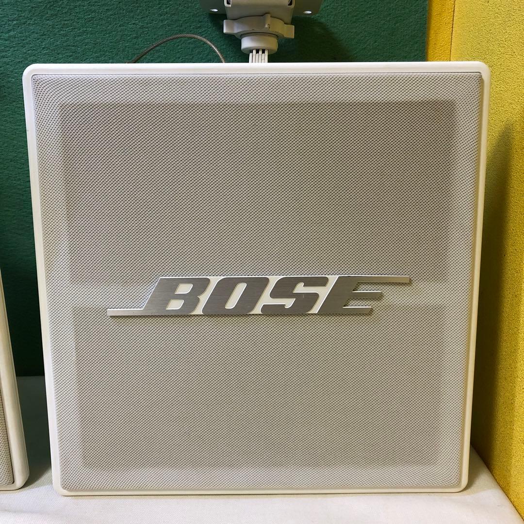 た3● BOSE 111PYW スピーカー 2個セット　吊り金具2個付き