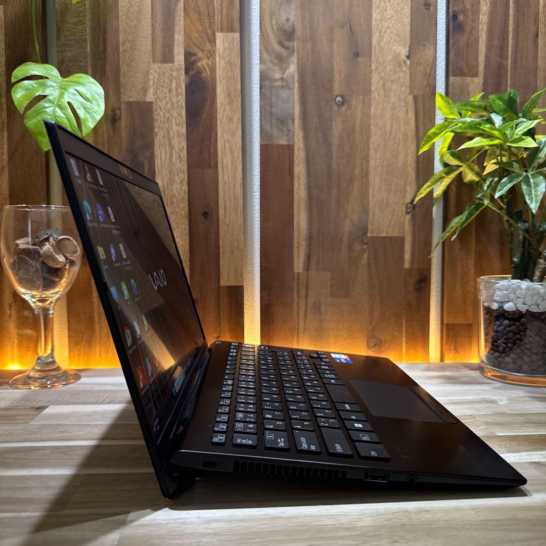 美品2022年モデル‼️VAIO☘️メモリ16GB☘️ノートパソコン☘️オフィス付き
