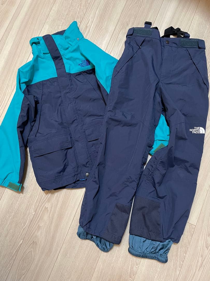キッズ ノースフェイス 140cm スキーウェア セットアップ 中古美品