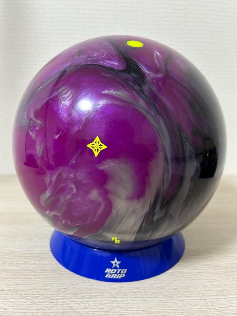 ボウリング　ハイパーセルフューズド(15ポンド新品)