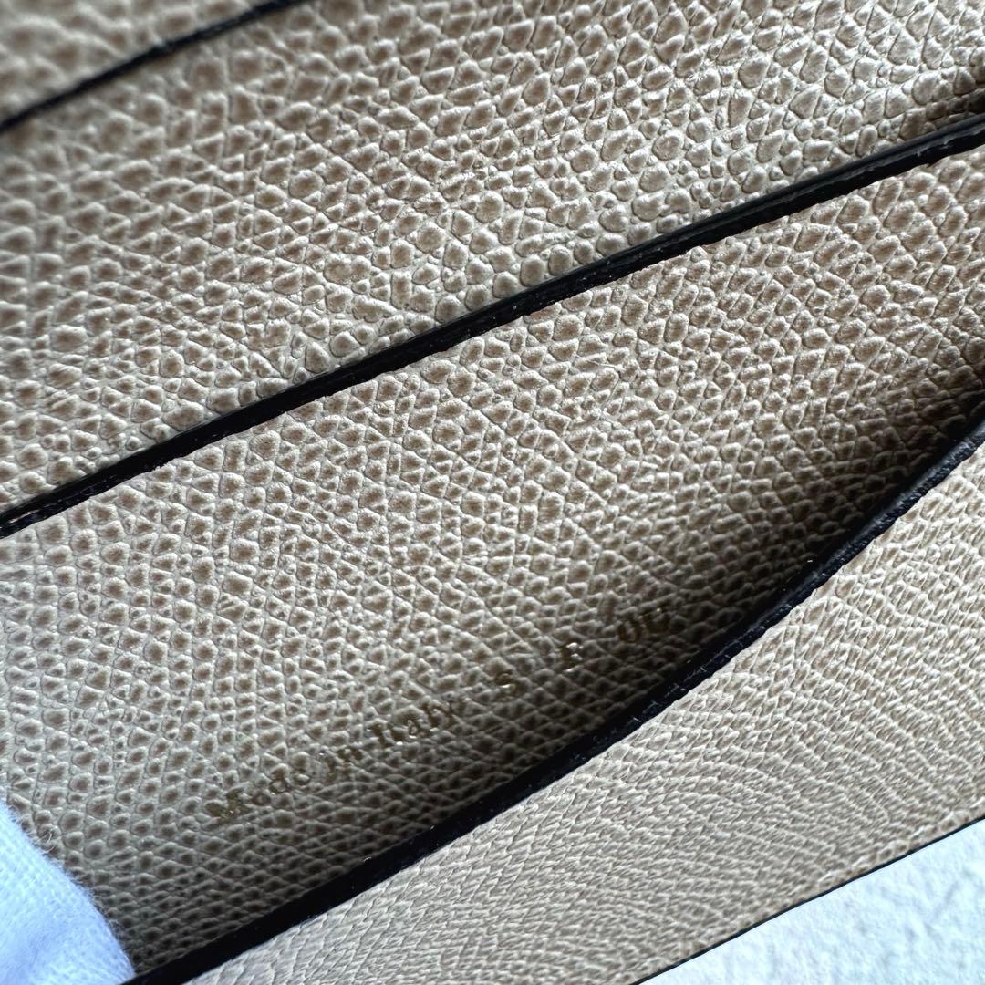 valextraヴァレクストラ 名刺ケース カードケース 財布 グレージュ