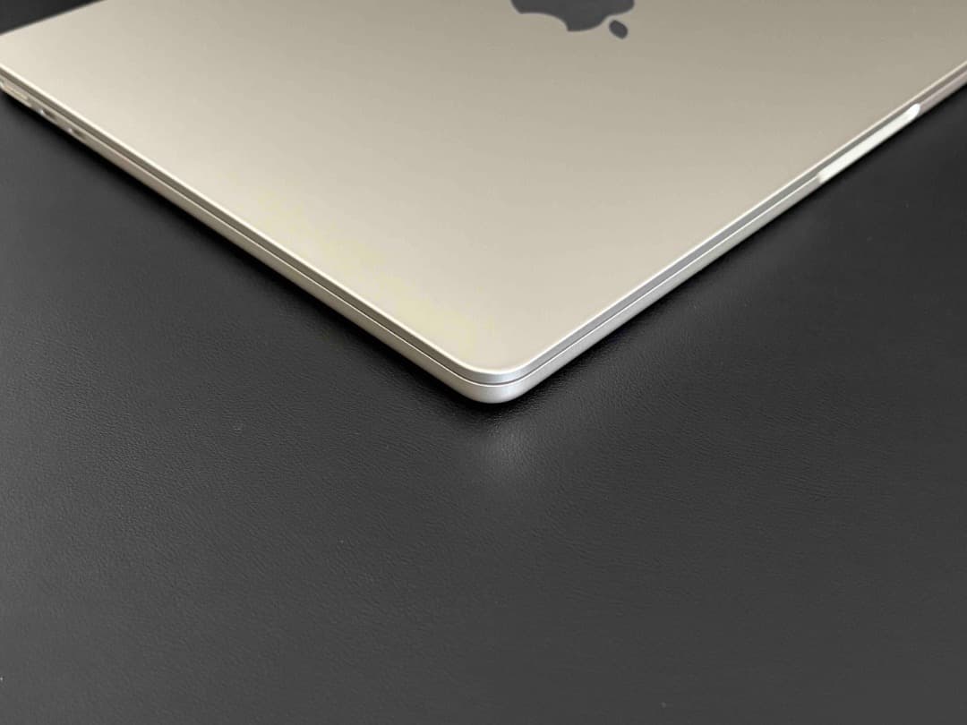 【美品】MacBook Air （M2, 2022）13.6㌅ 512GB