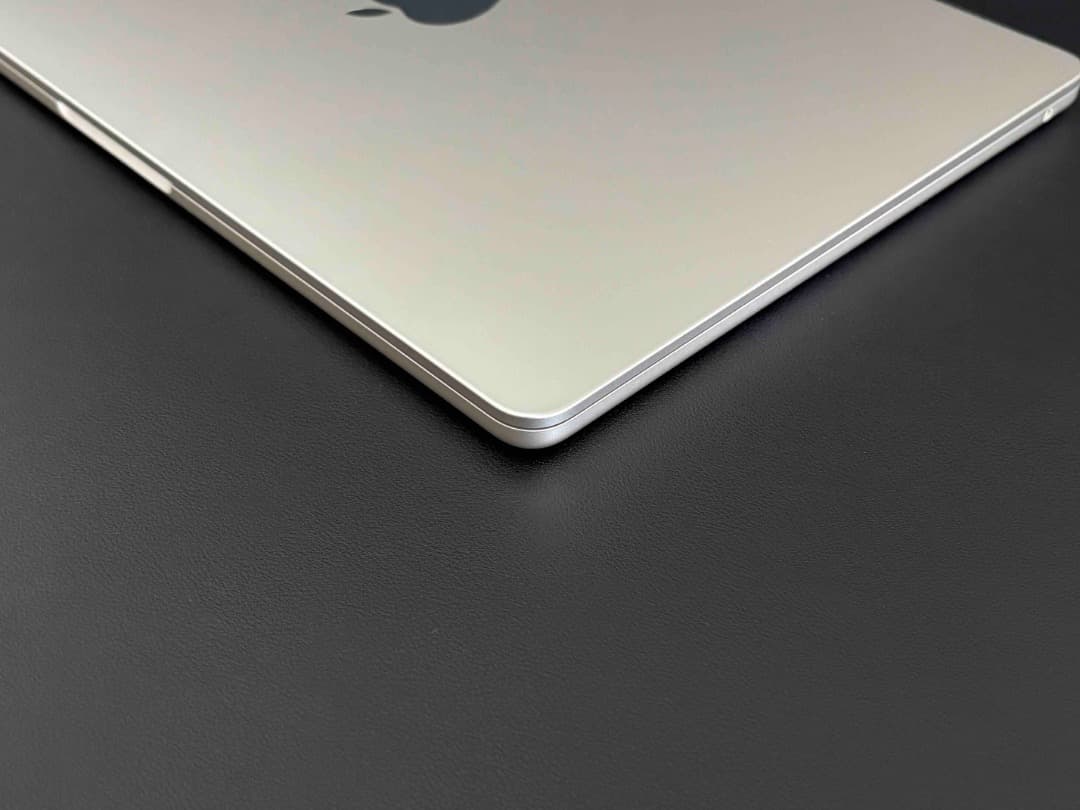 【美品】MacBook Air （M2, 2022）13.6㌅ 512GB